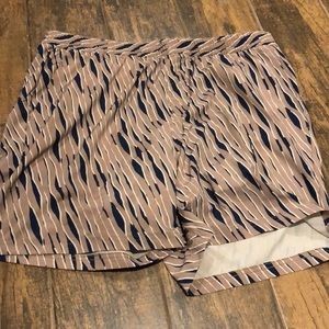 Outdoor voices XL 9” shorts